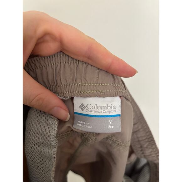 Columbia Shorts Womens Medium Sandy River Taupe Brown Water Sports 5” Inseam - Picture 3 of 4